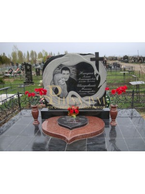 Креативный памятник 36 Лебеди — ritualum.ru
